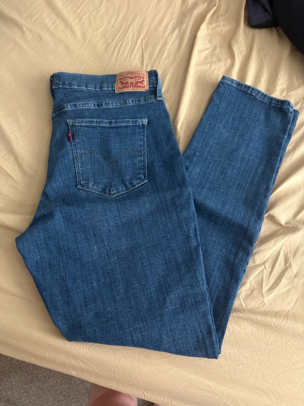 Levi's 311 Shaping Skinny Blue Denim Jeans - Waistband Detail